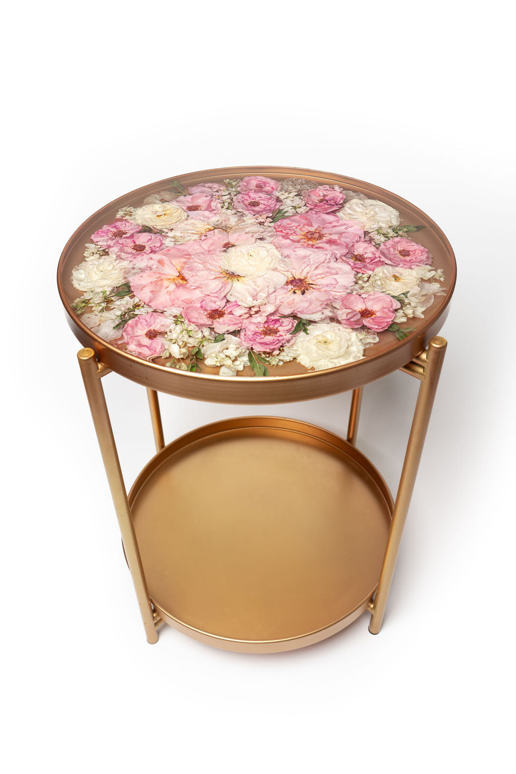 Flowers-Preserved-in-resin